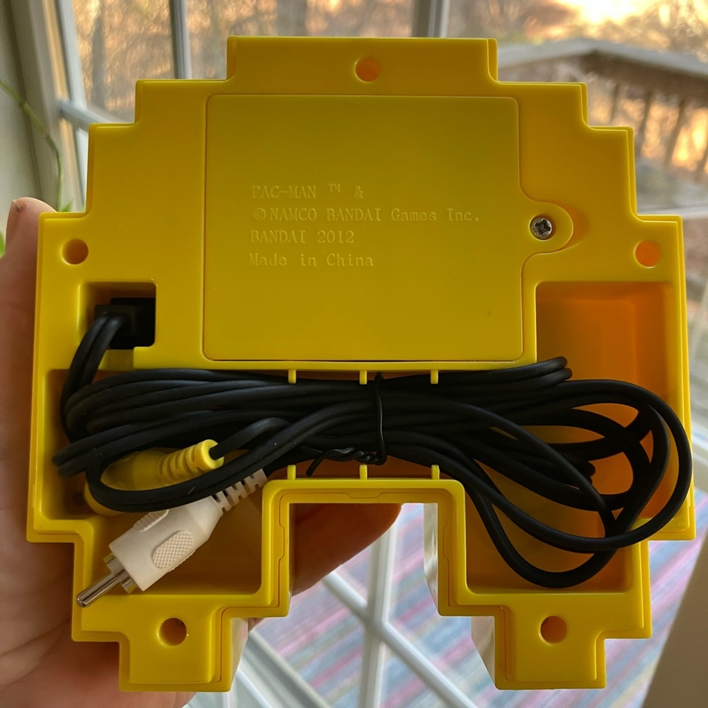 Pac Man Connect & Play Handheld Electronic Video Game NO BOX/INSTRUCTIONS - Picture 3 of 6
